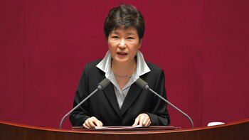 Park Geun hye presentó su