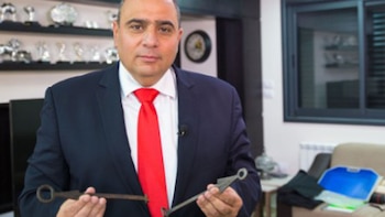 Adeen Joudeh, el encargado de