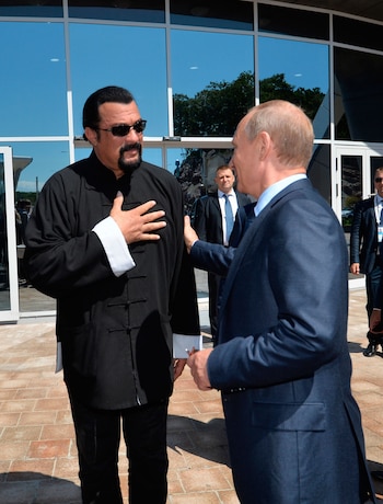 Steven Seagal siguió los pasos