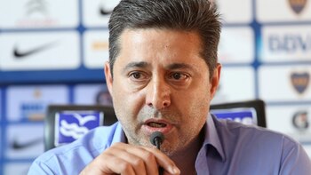 Daniel Angelici desmintió una oferta