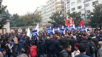 Los turcos le exigen a