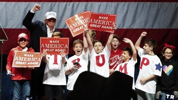 Donald Trump, junto con un