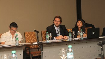 Las charlas en el Sheraton