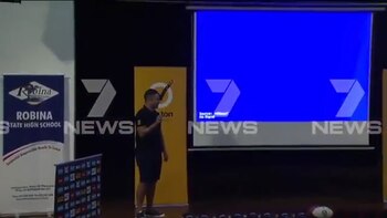 Jarryd Hayne daba una charla