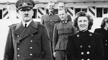 Adolf Hitler y su pareja,
