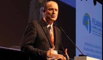 Para Sturzenegger, las tasas negativas