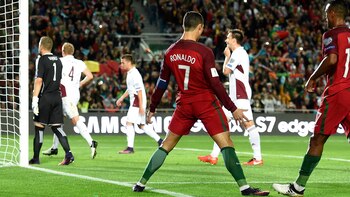 Con un gol de volea,