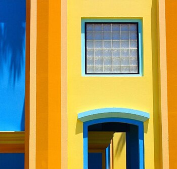 Sus postales son muy vívidas,