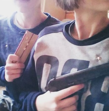 Denis y Katya muestran las