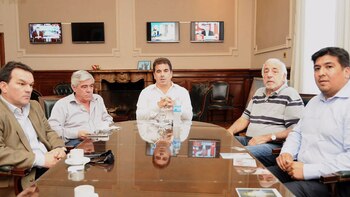 Cristian Ritondo junto al secretario