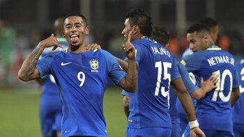 Gabriel Jesús celebra el primer