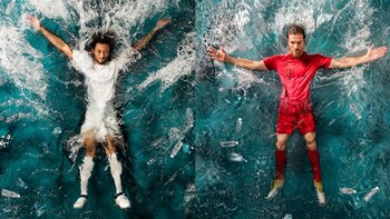 La multinacional alemana empleó 28 botellas por cada remera realizada. Se pondrán a la venta