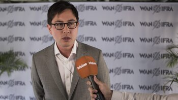 Ryan Kellett, en diálogo con