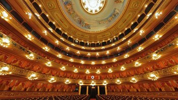 El Teatro Colón es una