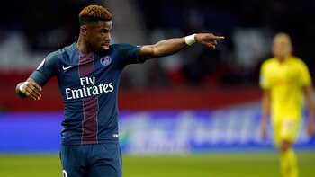Serge Aurier, 23 años, juega