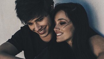 Julián Serrano y Oriana Sabatini