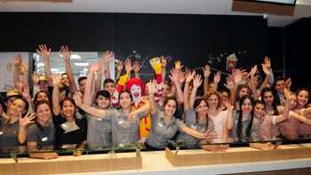 Los empleados del nuevo local