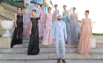 Gabriel Lage junto a sus