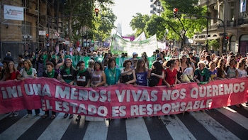Movilización de mujeres #NiUnaMenos en