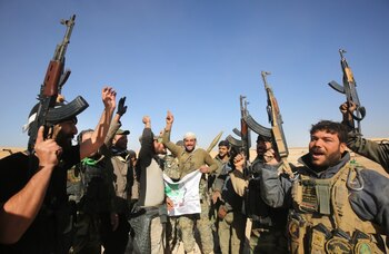 Soldatos chitas celebran el ingreso