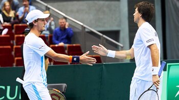 Olivo jugó el dobles en