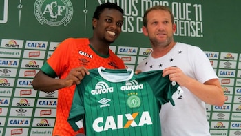 Moises, mediocampista de 25 años, llegó