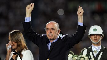 José Serra no pudo contener