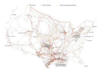 En rojo los oleoductos. En