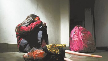 La hermana de la menor