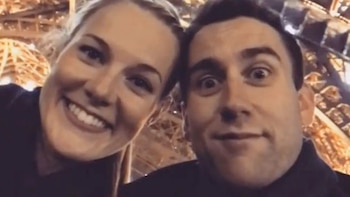 Matthew Lewis y Angela Jones