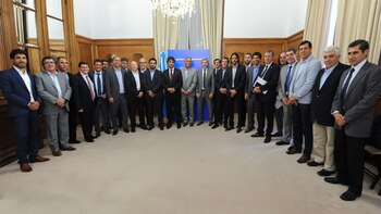 Frigerio junto a ministros de