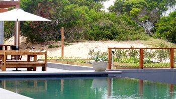 El hotel ofrece una pileta