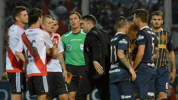 La final de Copa Argentina entre River y Rosario Central fue muy caliente (Télam)