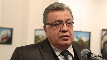El embajador ruso Andrei Karlov
