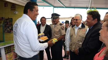 Juan Rodarte, funcionario estatal, en