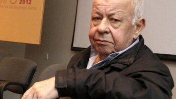 Se afilió al partido comunista