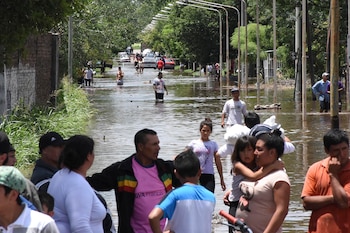 Unas 300 personas permanecen evacuadas en cuatro centros habilitados en el partido de Pergamino y Arrecifes