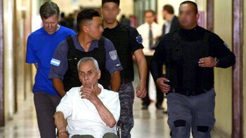 Los curas Nicola Corradi, en