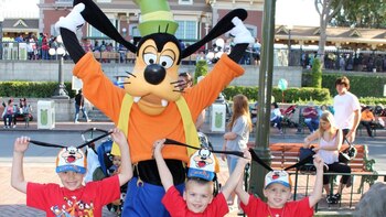 Un hombre que se disfrazó de Goofy durante 20 años reveló algunos de los secretos de Disney