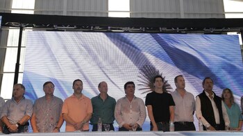 Los dirigentes e intendentes del