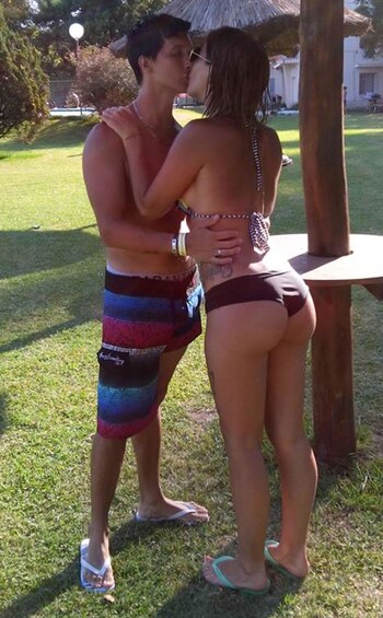 Lorena con su pareja