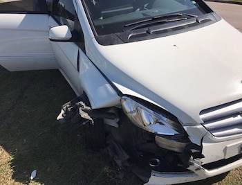 Así quedó el auto de Aníbal Pachano (Foto Twitter)