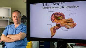 El profesor John Calvin Coffey,