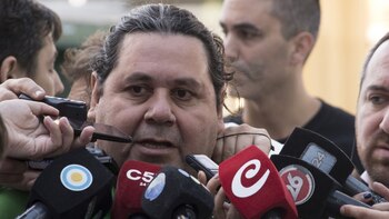 El metrodelegado Néstor Segovia