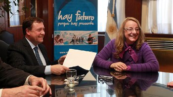 Alberto Weretilnek y Alicia Kirchner