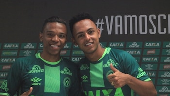 El delantero Niltinho y el