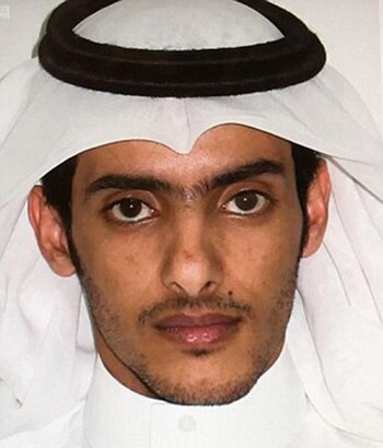 Uno de los atacantes en