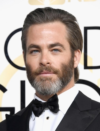 Chris Pine enfundado en un smoking