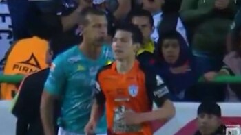 “Chuky” Lozano convirtió un triplete