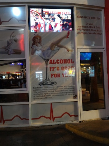 El letrero del lugar, que